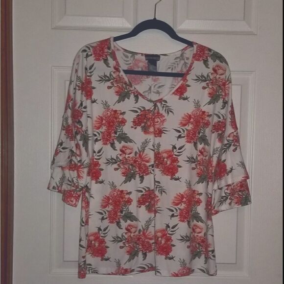 Kristen Nicole Bell Sleeve Floral Roses Print Knit Top Sz Large - Picture 3 of 4